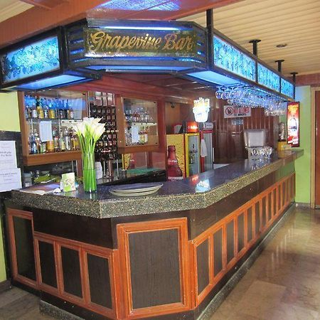 מנילה Town And Country Hotel V Mapa מראה חיצוני תמונה