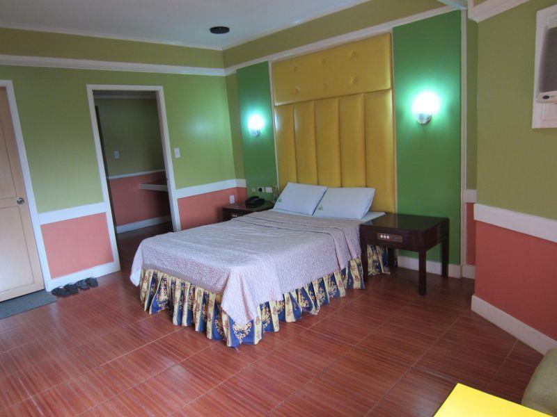 מנילה Town And Country Hotel V Mapa מראה חיצוני תמונה